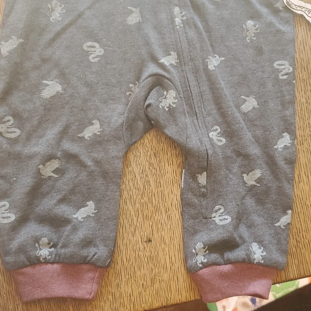 Harry Potter onesie - Picture 2 of 4
